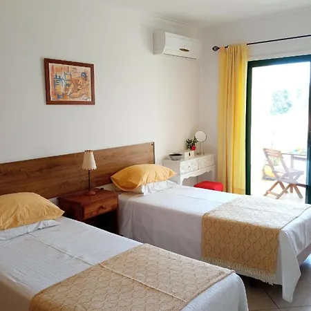 Cozy In Santa Eulalia Beach Apartamento